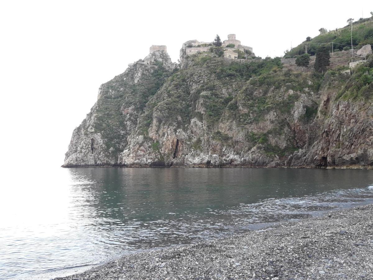 Apartament Casa Nupi SantʼAlessio Siculo Zewnętrze zdjęcie